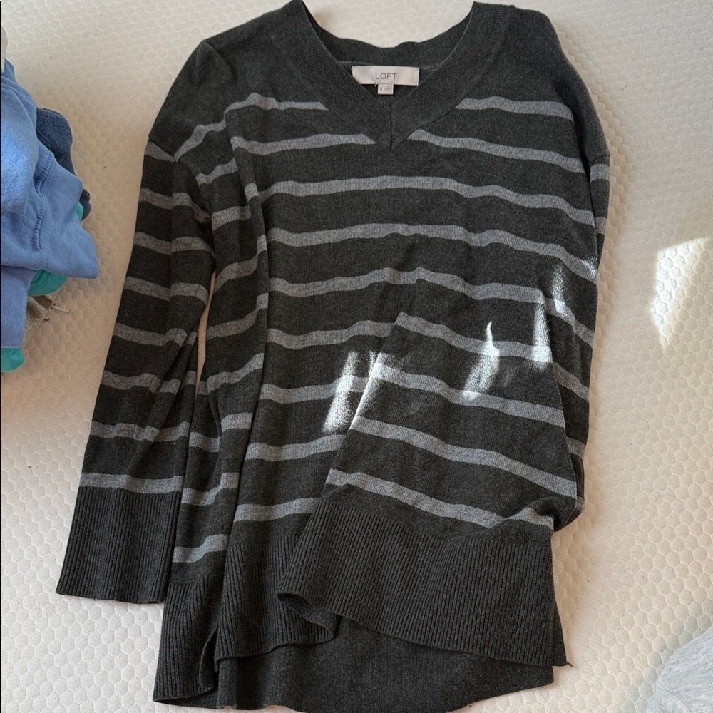 LOFT Charcoal and Light Gray V-Neck Sweater